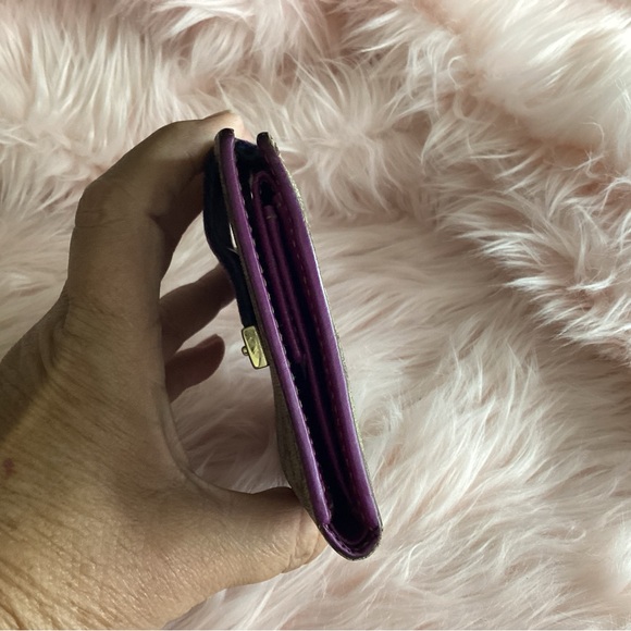 GUCCI with RARE purple striped snappy monogram bifold wallet EUC - Picture 13 of 13